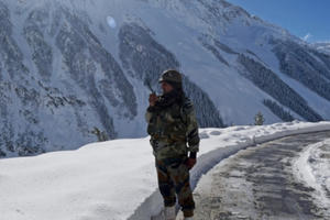 Ấn Độ điều lực lượng Biệt kích Hải quân đến biên giới với Trung Quốc