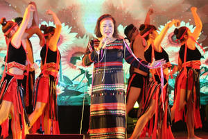 NSND Rơ Chăm Phiang: “Giọng hát, năng khiếu, hình thức” là ba tiêu chí của một thí sinh mà tôi quan tâm