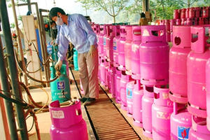 Hôm nay, giá gas đồng loạt giảm 2.500 đồng/bình 12kg