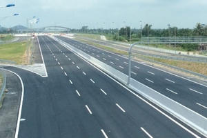Xây đường Vành đai 4 đoạn Bến Lức - Hiệp Phước