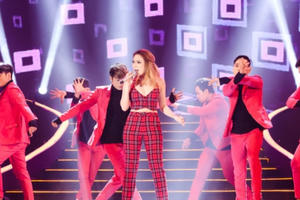 Những con số “khủng” tạo nên sức hút cho đêm tiệc thời trang ngoài trời lớn nhất năm