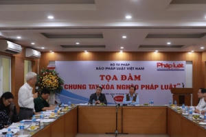 Tọa đàm Chung tay xóa nghèo Pháp luật