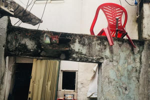 Từng có ngàn m2 đất ở khu nhà giàu, gia đình Sài Gòn chỉ còn căn nhà 2,4 m2