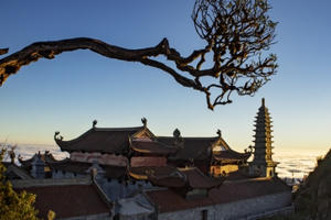 Quần thể tâm linh Fansipan – Chốn tĩnh tâm giữa mây ngàn