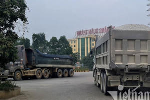 Xử lý không ít nhưng xe quá tải vẫn 'tung hoành' dịp cuối năm