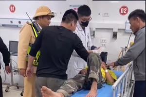 CSGT Thanh Hóa kịp thời hỗ trợ đưa người bệnh nguy kịch đi cấp cứu