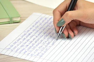 'Chữ đẹp không làm nên nhân cách'