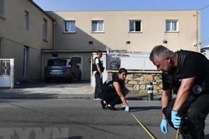 Vụ nổ súng tại thánh đường Hồi giáo: Pháp loại trừ động cơ khủng bố