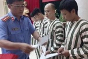 Hà Nội đặc xá 101 phạm nhân ngày 30/4 và 1/5