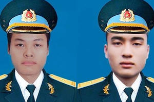 Máy bay quân sự rơi ở Khánh Hòa: Thăng quân hàm 2 phi công hy sinh