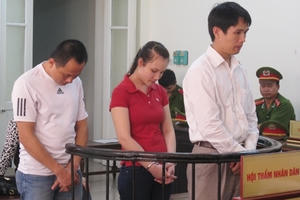 Vợ lừa bán nhà đất của chồng: Tòa “bỏ quên” tang vật, bản án không thể thi hành