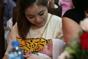 BV Đa khoa 16A Hà Đông chào đón 100 em bé ra đời bằng phương pháp thụ tinh ống nghiệm