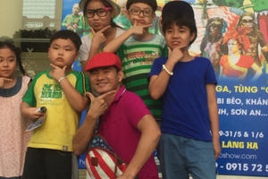 Xuân Bắc cùng con trai “song kiếm hợp bích” diễn kịch mừng ngày Quốc tế Thiếu nhi