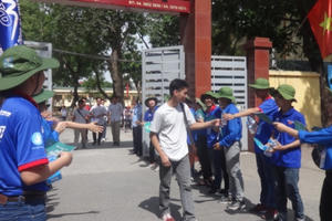 37 thí sinh bị đình chỉ thi trong môn thi đầu tiên sáng 22/6