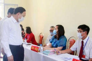 Quảng Ninh: Đến 9h sáng nay, 15 khu vực bỏ phiếu có 100% cử tri đi bỏ phiếu bầu