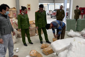 Bị phạt gần nửa tỷ đồng, chủ kho hàng còn phải tiêu hủy 6,9 tấn thịt sấy khô