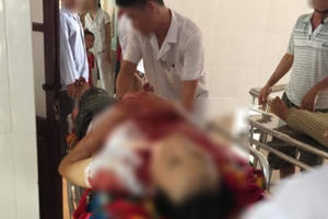 Nam Định: Nghi án người chồng trầm cảm cầm dao cắt cổ vợ rồi cứa cổ mình tự tử