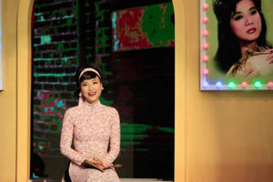 Hoàng Oanh không gặp áp lực trước cái bóng thành công của Phương Trinh Jolie