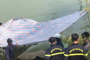 Tìm thấy thi thể nữ sinh nghi nhảy cầu cách nơi để xe đạp điện khoảng 15km