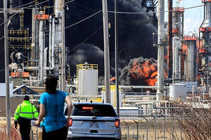 Nổ nhà máy lọc dầu ở Mỹ, ít nhất 20 người bị thương