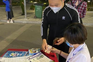 Hà Nội: Lập 15 điểm xử phạt người không đeo khẩu trang