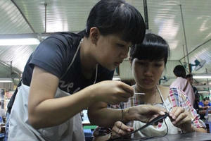 Lương hưu và chuyện nước đến chân mới… lùi!