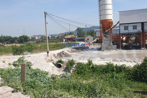 Bắc Giang: Vi phạm hành lang đê điều huyện Việt Yên tháo dỡ xong, TP Bắc Giang cứ "túc tắc"