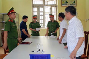 Vụ 8 bệnh nhân chạy thận tử vong ở Hòa Bình: 3 đối tượng bị bắt khai gì?