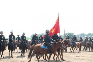 Cảnh sát cơ động kỵ binh sẽ diễu hành trước lăng Bác, nhà Quốc hội Cảnh sát cơ động kỵ binh sẽ diễu hành trước lăng Bác, nhà Quốc hội