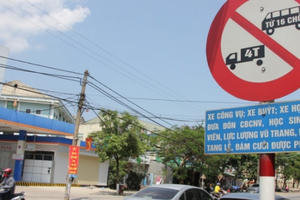 Hàng trăm biển cấm đã hết hiệu lực vẫn tồn tại “bẫy” tài xế Hàng trăm biển cấm đã hết hiệu lực vẫn tồn tại “bẫy” tài xế