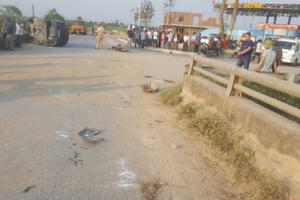 Ô tô tông vào nhóm học sinh, 4 người thương vong