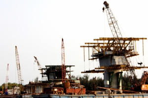 Hoàn thiện cầu Bình Đào và đoạn tuyến nối cầu Cẩm Kim