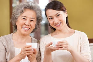 Mẹ chồng thương con dâu trước thì con sẽ thương mình