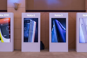 Trên tay Nokia 5 chính hãng: Smartphone vỏ kim loại thời trang, giá 4,3 triệu đồng