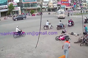 Biên Hòa: Vượt ẩu, nam thanh niên gây tai nạn nghiêm trọng