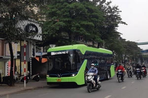 Hà Nội: Ngày 2/12, khai trương tuyến xe buýt điện đầu tiên