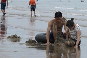 Nghệ An nằm ngoài vùng nhiễm độc, du khách yên tâm về tắm biển Cửa Lò