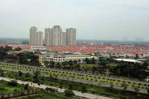 Slide Địa ốc: TP HCM thu hồi hơn 11.600 m2 "đất vàng" ở quận 7