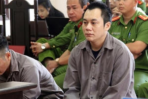 Vụ tài xế lùi xe trên cao tốc: Nhiều quan điểm không đồng tình với phán quyết của tòa