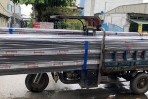 Nhôm trôi nổi được “nâng cấp” hàng ngoại đang tung hoành?