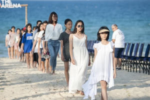 Xuân Lan chi 2 tỷ tổ chức show thời trang cho trẻ em tại Cam Ranh, Khánh Hòa