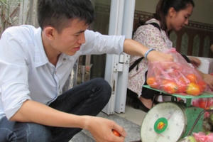 Chàng sinh viên bán rau sạch và ước mơ xuất khẩu món cá kho của mẹ Chàng sinh viên bán rau sạch và ước mơ xuất khẩu món cá kho của mẹ