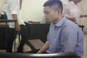 10 năm tù cho kẻ đánh chết bạn tù vì rửa bát bẩn