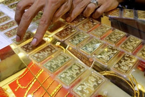 Giá vàng hôm nay 25/11: Giao dịch cầm chừng, giá vàng đi ngang