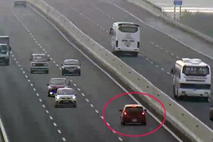 Xe ô tô đi ngược chiều trên đường cao tốc bị phạt cao nhất bao nhiêu tiền?