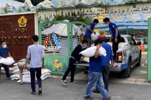 TP HCM tái khởi động ATM gạo hỗ trợ dân