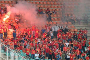 Phạt VFF 12.500 USD vì cổ động viên quá khích