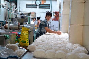 Lại phát hiện bún chứa chất huỳnh quang