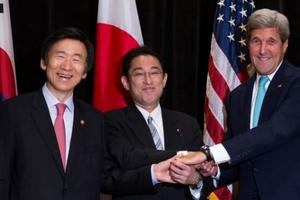 Mỹ, Hàn, Nhật họp bàn tìm cách trừng phạt mạnh tay hơn với Triều Tiên