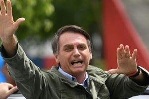 Chọn quá khứ vọng tương lai